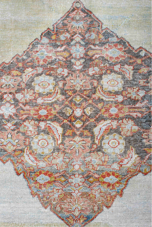 Antique Mahal Area Rug (5' x 8')